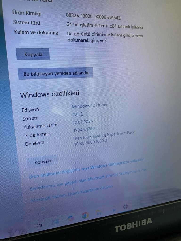 Toshiba Laptop Windows 10 yüklü - 8