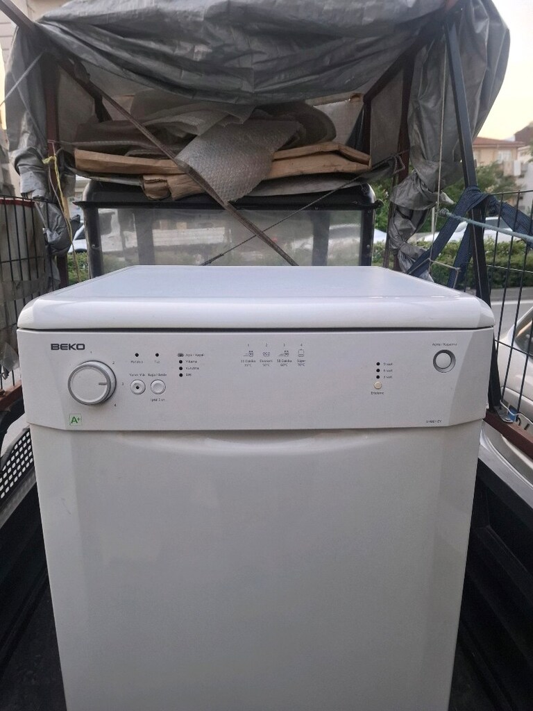 beko 4 porframli tertemiz bulasik makinasi aktif olarak çalışıyor - 3