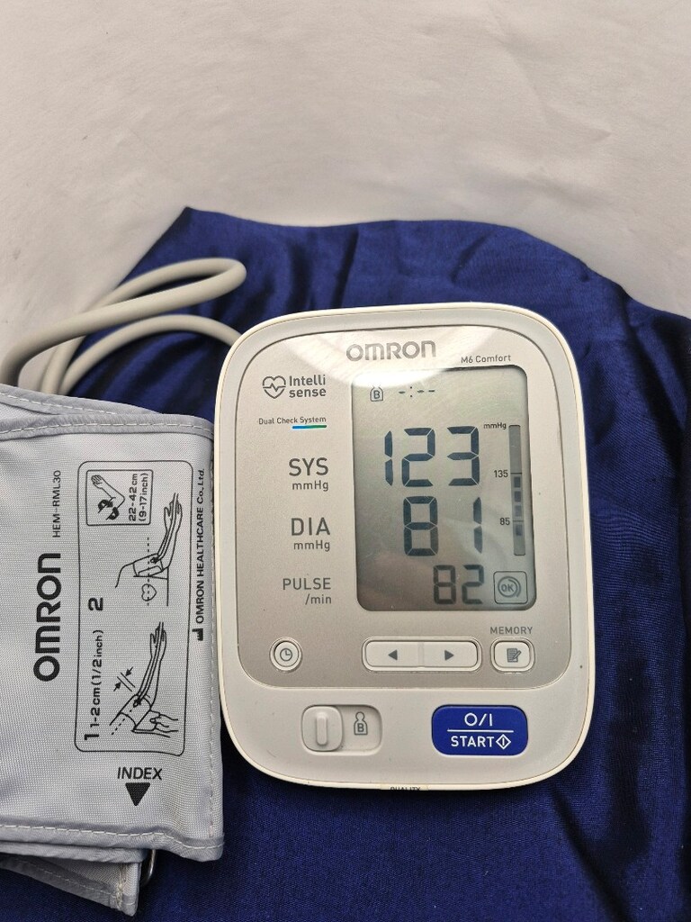 Omron M6 Comfort model tansiyon aleti. Dijital ekranı sayesinde ölçüml - 11