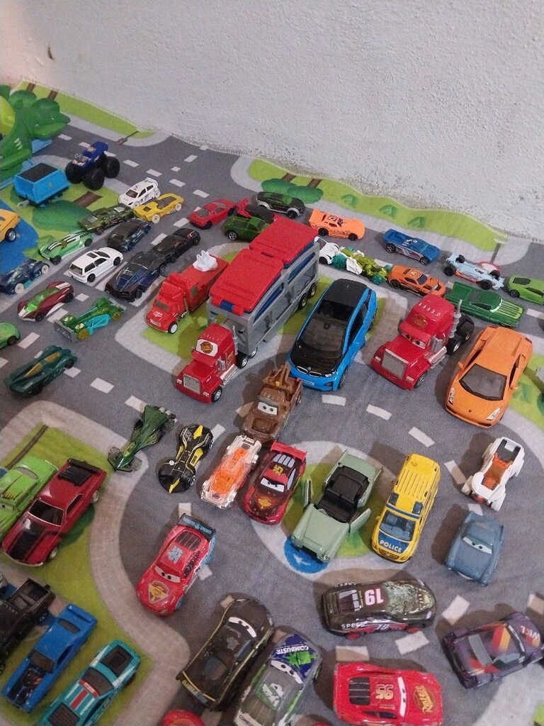 oyuncak araba ve çeşitli orjinal oyuncak - 3