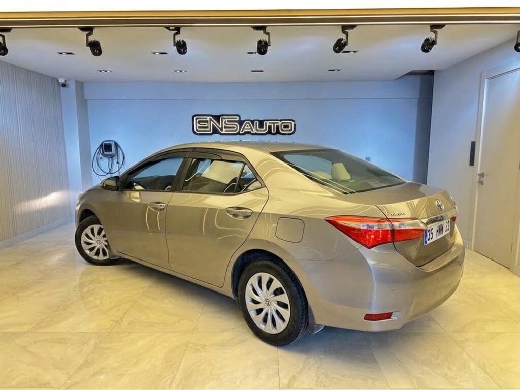 ilk sahibinden 2015 corolla - 3