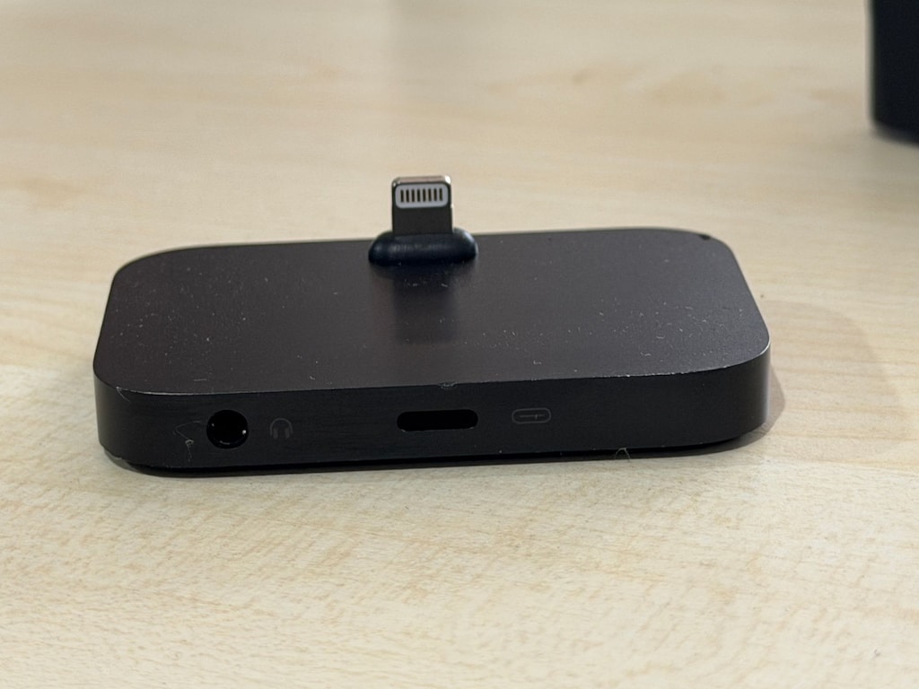 Apple iPhone Lightning Dock Masaüstü Şarj Aleti - 4