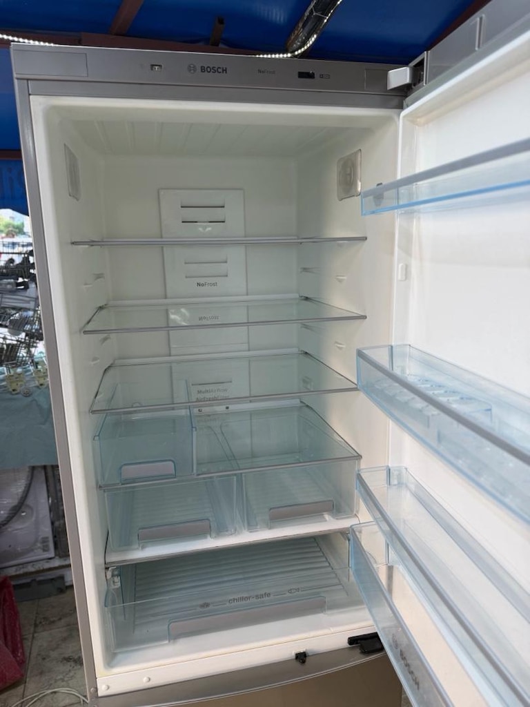 Buzdolabı Bosch Alttan buzluklu inox A+++ İnverter - 4