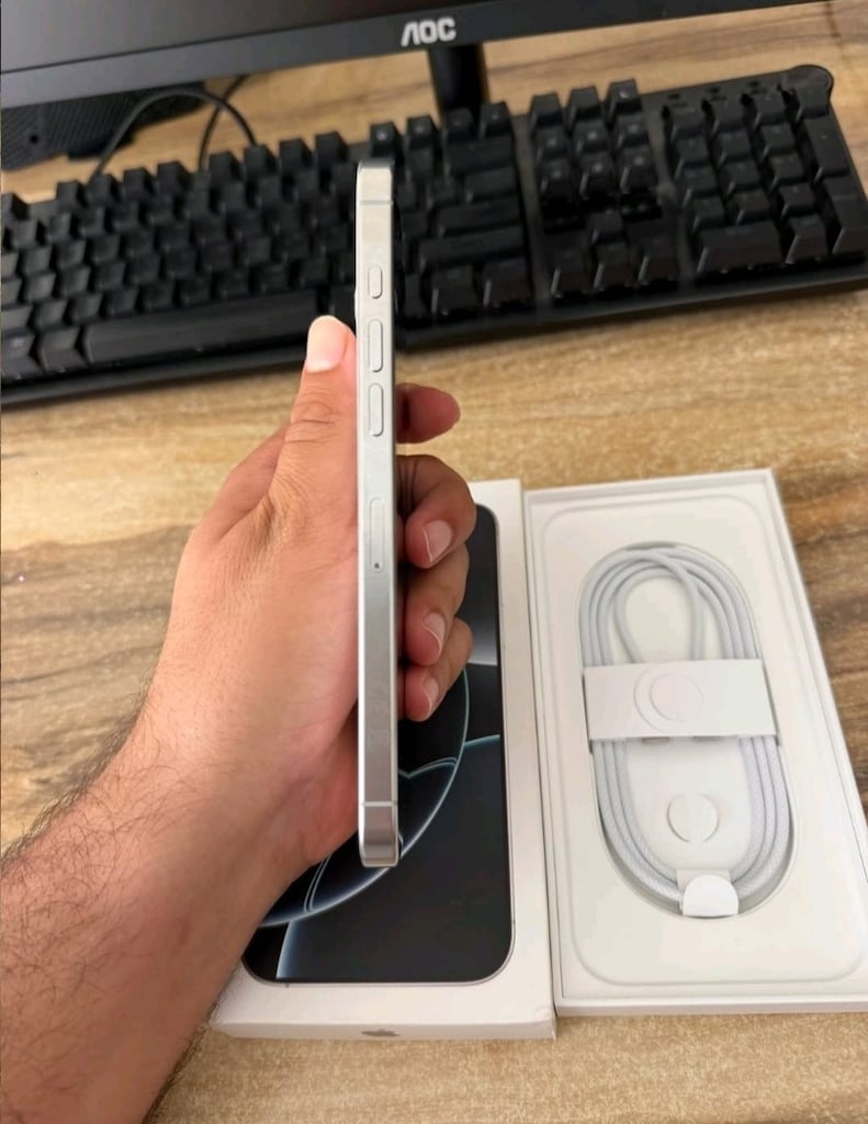 TR İPHONE 16 PRO MAX 512GB NOKTA HATASIZ HEPSİBURADADAN FATURALI - 3