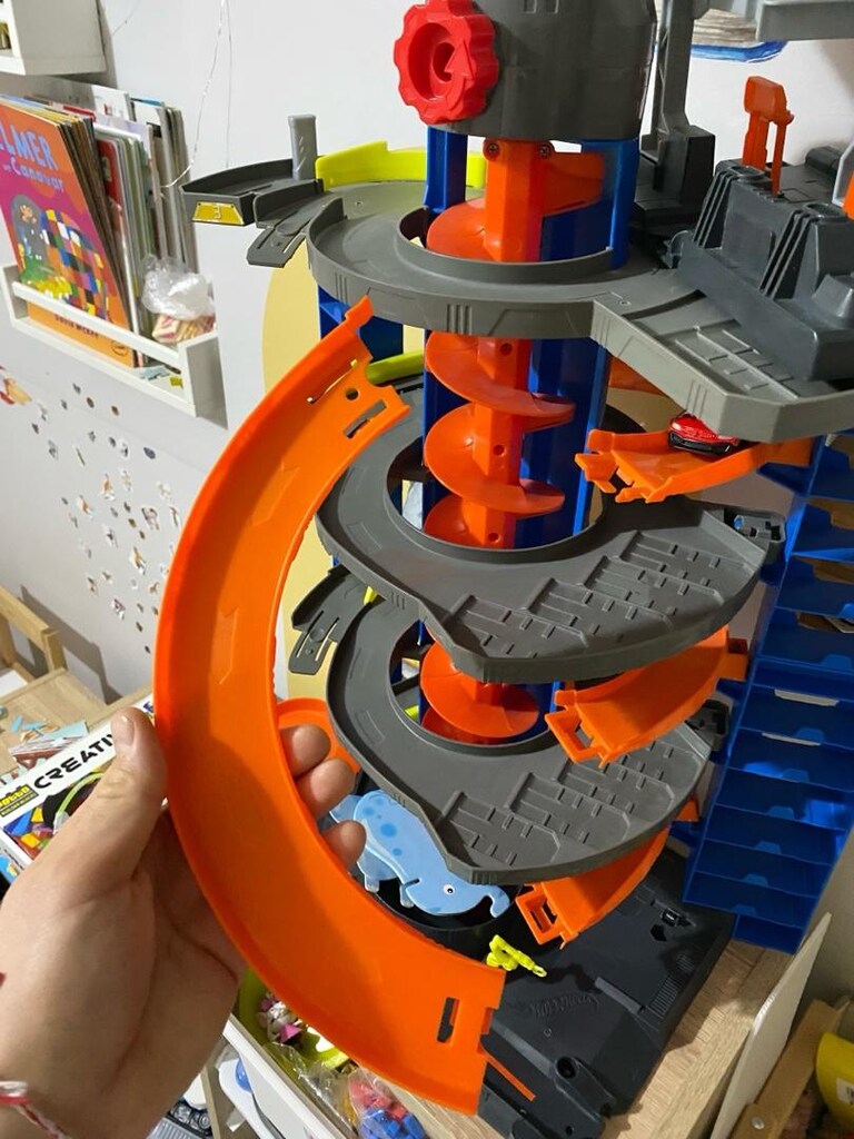 mega garaj hot wheels - 7