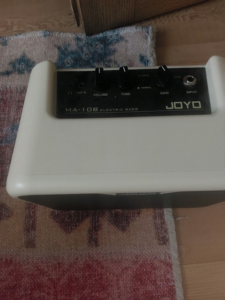 Joyo ma10b bas gitar amfisi - 4