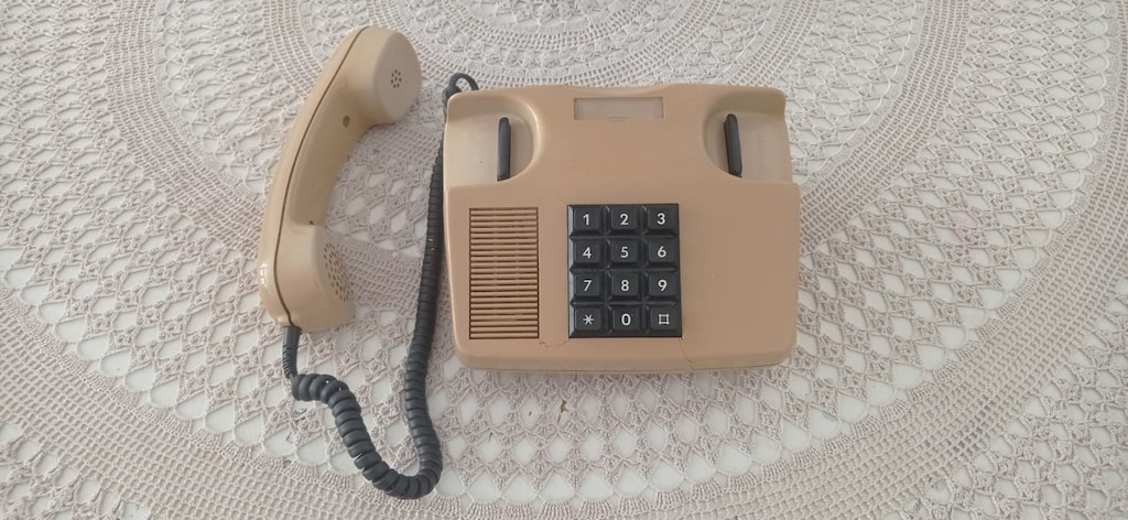 Vintage PTT Tuşlu Ev Telefonu Bej Renk Koleksiyonluk Retro Dekor - 2
