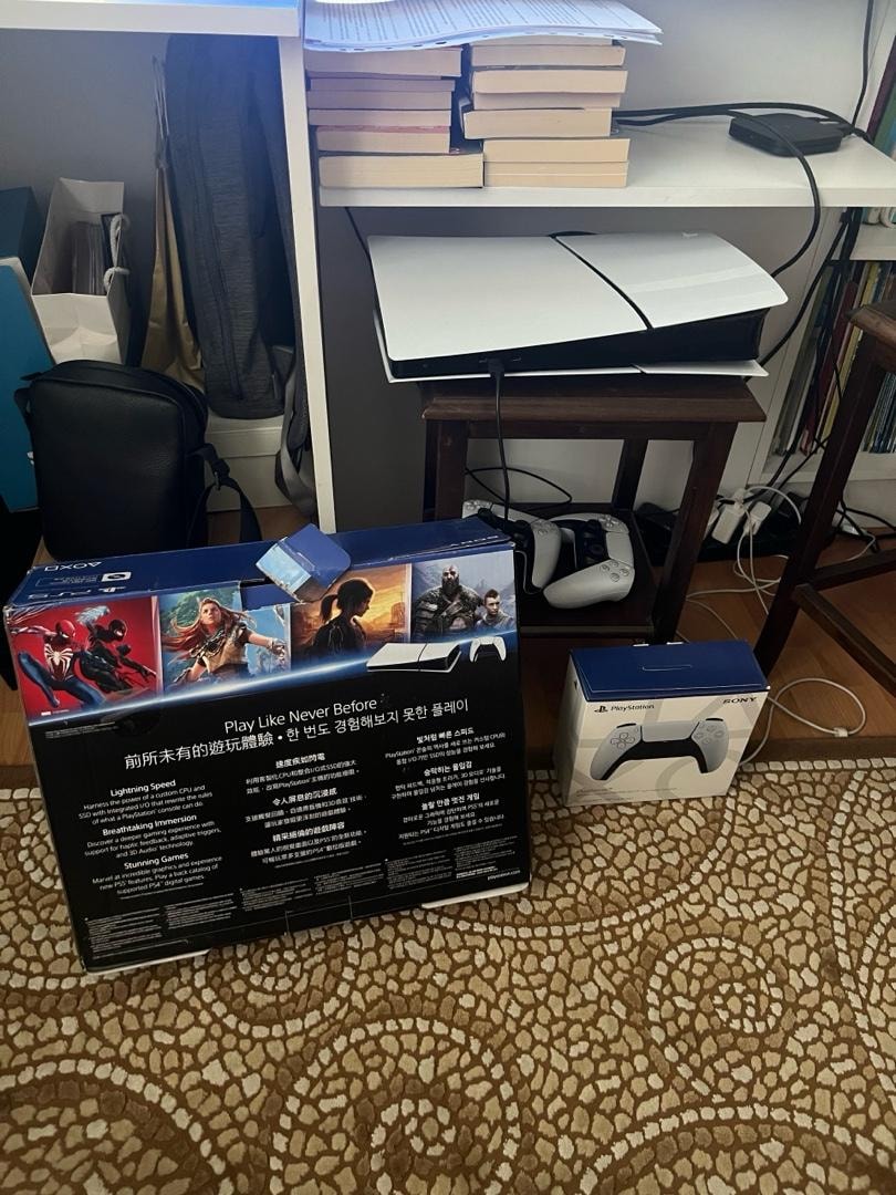 SATILIK PLAYSTATION 5 SLIM DIGITAL + 2 KOL + ŞARJ İSTASYONU - 8