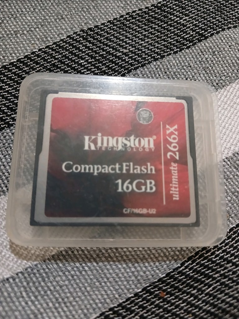 Kingston 16 Gb Compact Flash 266X hafıza kartı - 3