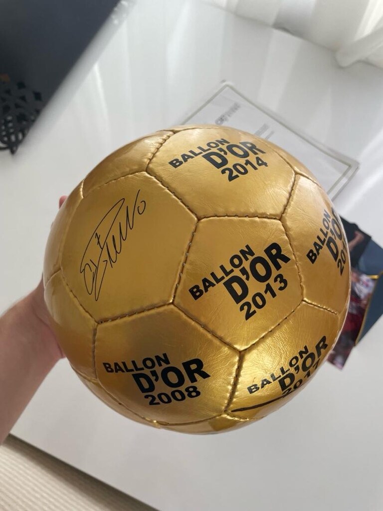 Ronaldo İmzalı Müze Topu - 3