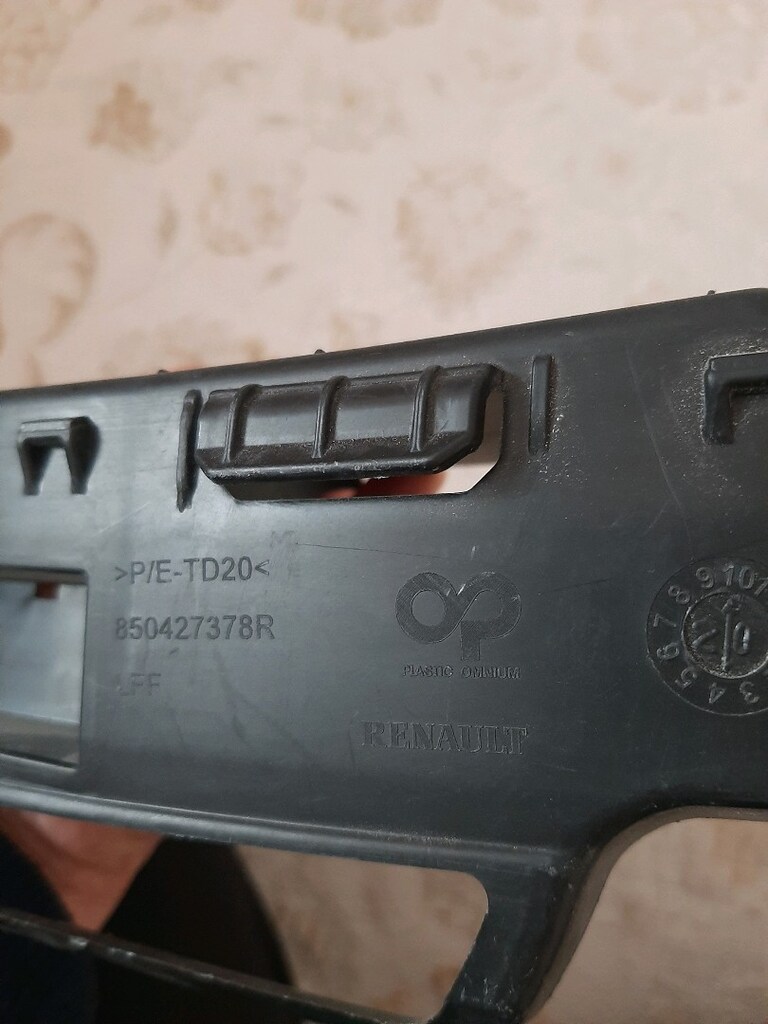 renault megane 4 arka tampon ayağı - 3