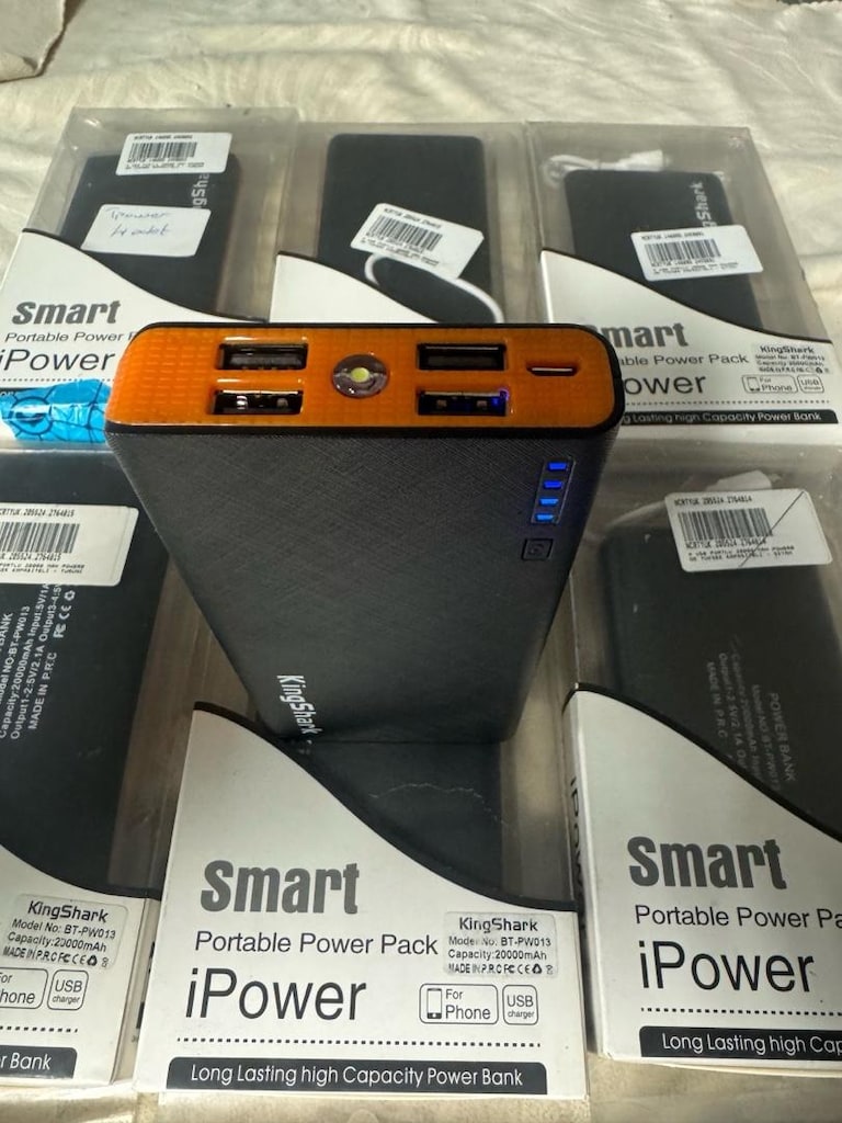 Sıfır KingShark 20.000 mAh Powerbank - 4 USB Çıkışlı & LED Fenerli - 4