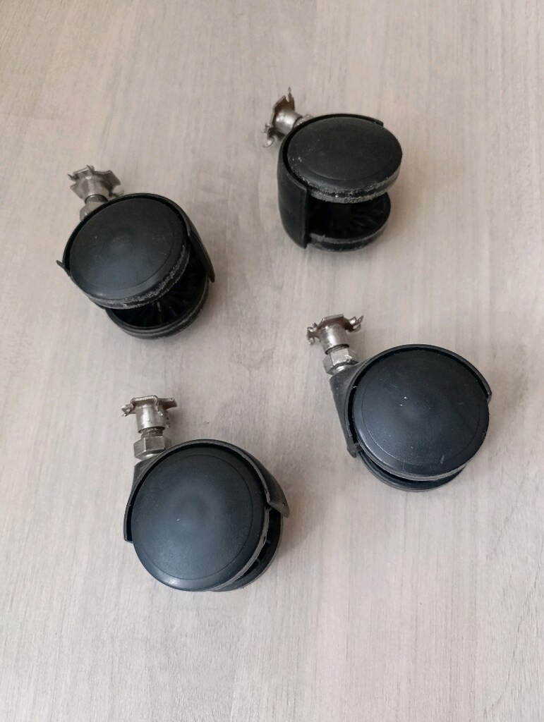 MASA VEYA SEHPA BALİZ 4 AYAK TEKERLEK SAĞLAM TERTEMİZ SORUNSUZ - 3