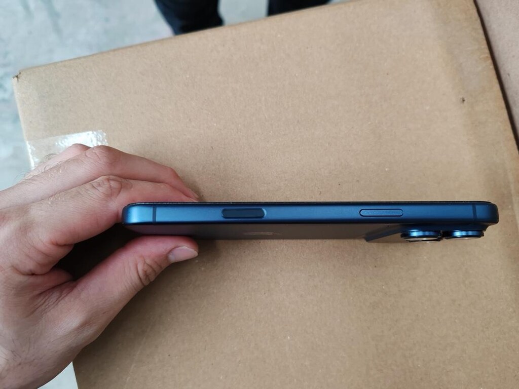 iPhone 17pro max - 3