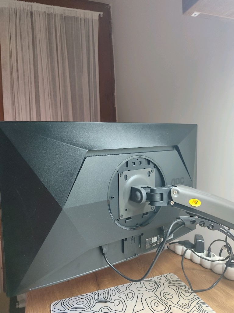 AOC gaming monitör ve north bayou f80 stand ikisi bir arada - 5
