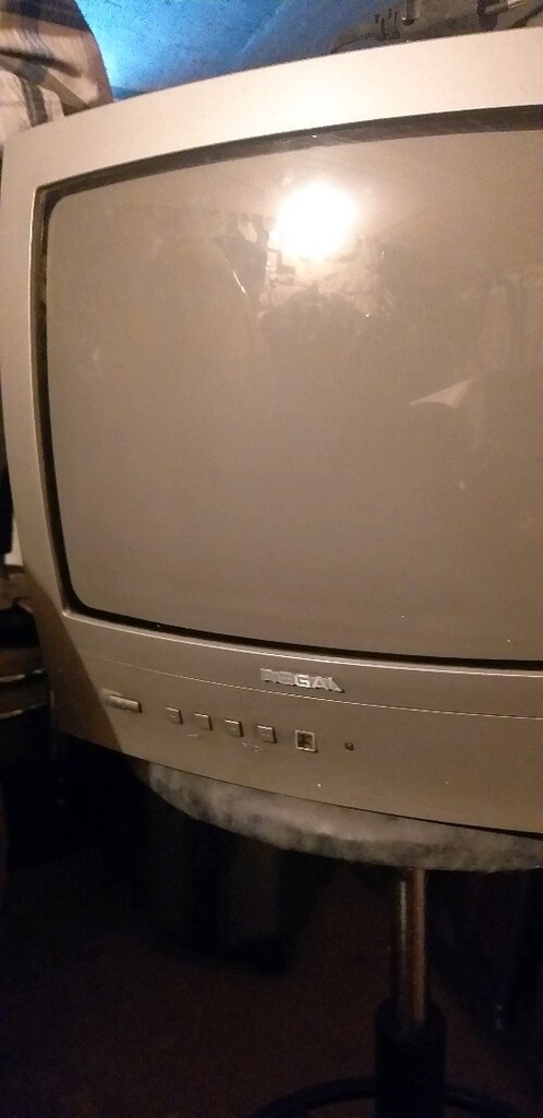 37 ekran tv - 2