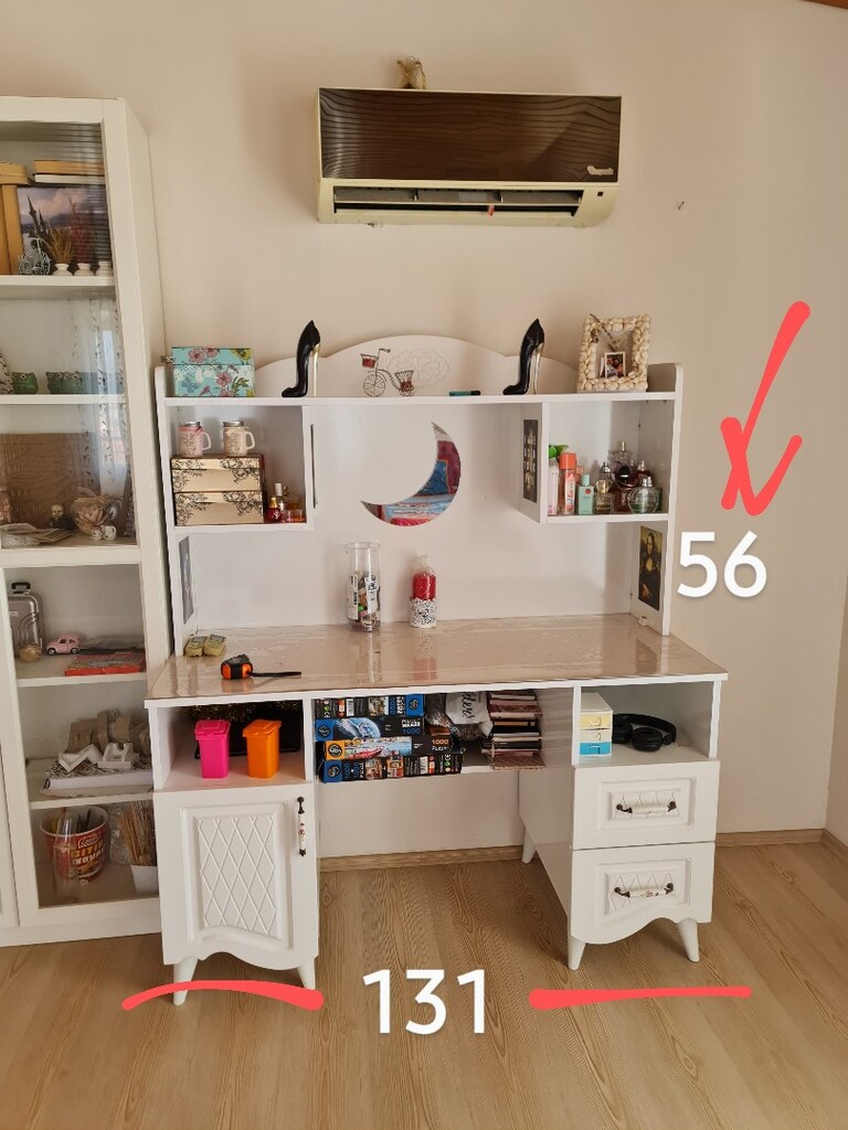 çalışma masası, kitaplık, şifonyer