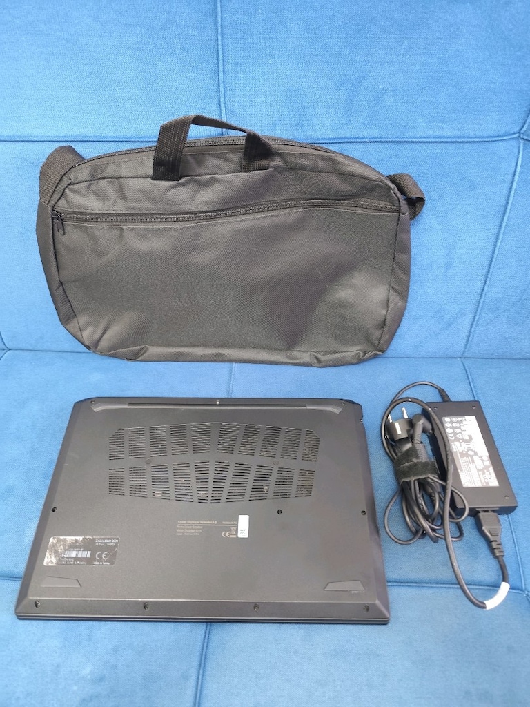 Excalibur Gaming Laptop - İ5 10300H + 16 GB RAM + 4 GB 1650 Ti + SSD - 6