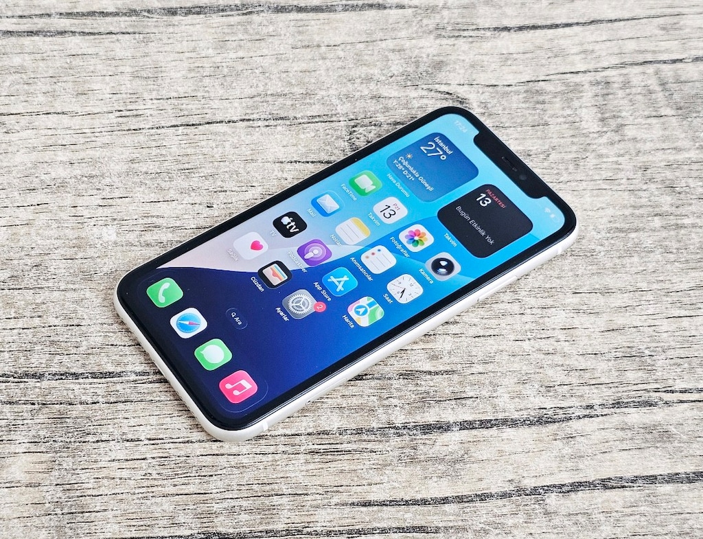İPHONE 11 - 64 GB ORİJİNAL SORUNSUZ BÜTÜN ÖZELLİKLERİ ÇALIŞIYOR - 10