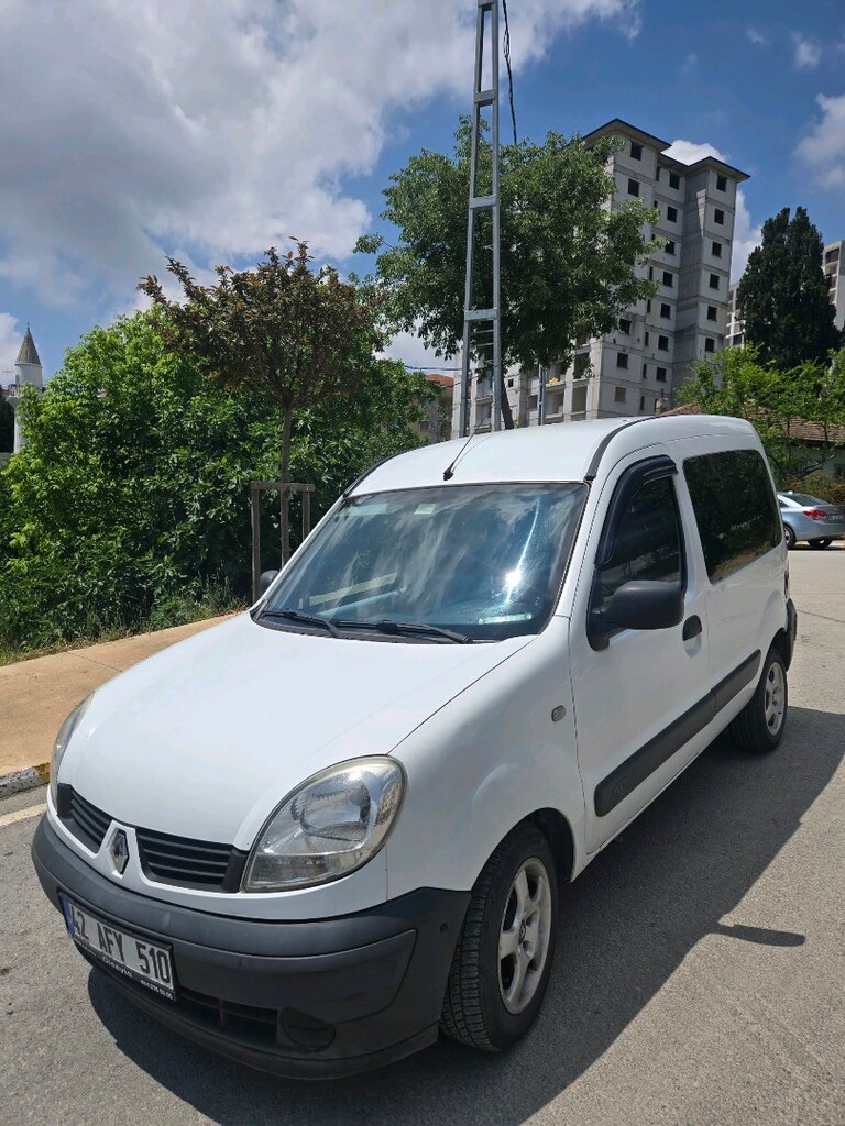 2010 KANGO 1.5 DİZEL MOTOR MEKANİK SIFIR 2+2KOLTUKLU CAMLI - 3