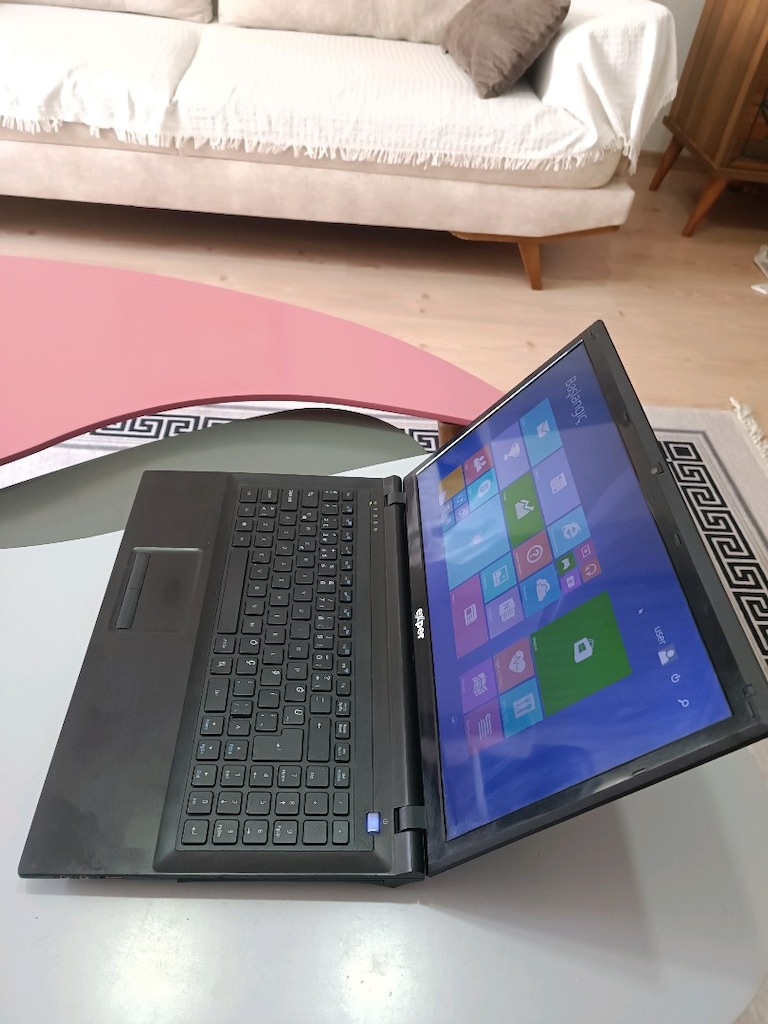 Laptop İNTEL - 120gb SSD - 15.6 İnç - 7