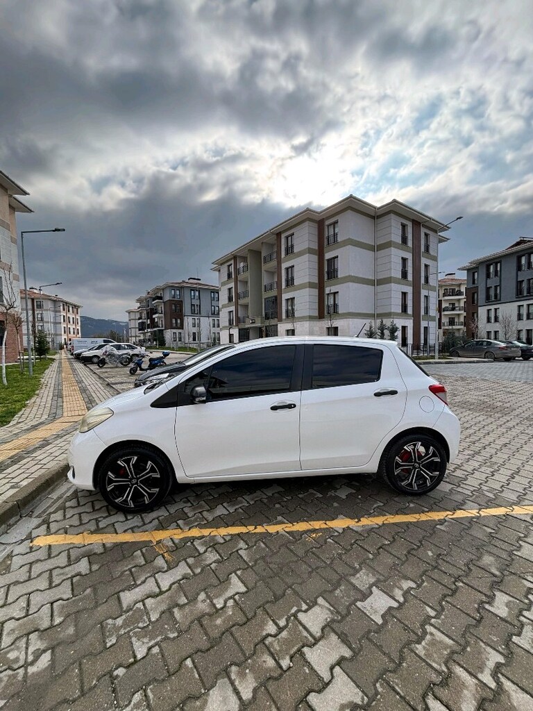 TERTEMİZ TOYOTA YARİS - 4