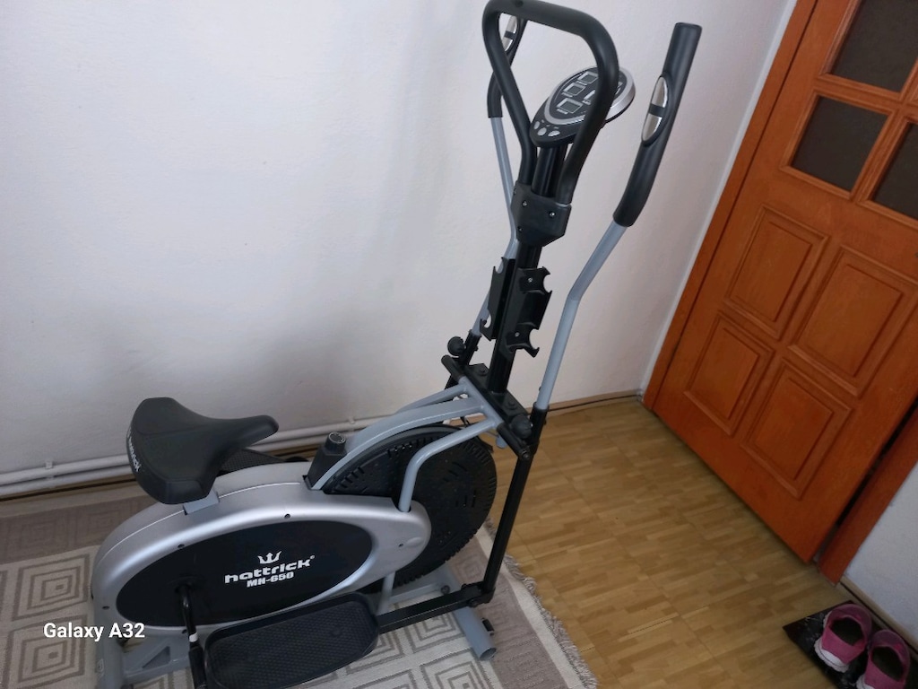 koşu bisikleti ve karın kası aleti, fitness topu - 2