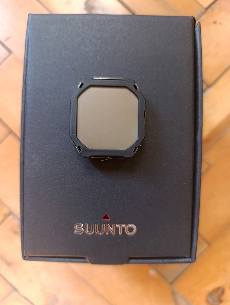 Suunto D4f Dalış Bilgisayarı LCD Ekran - 3