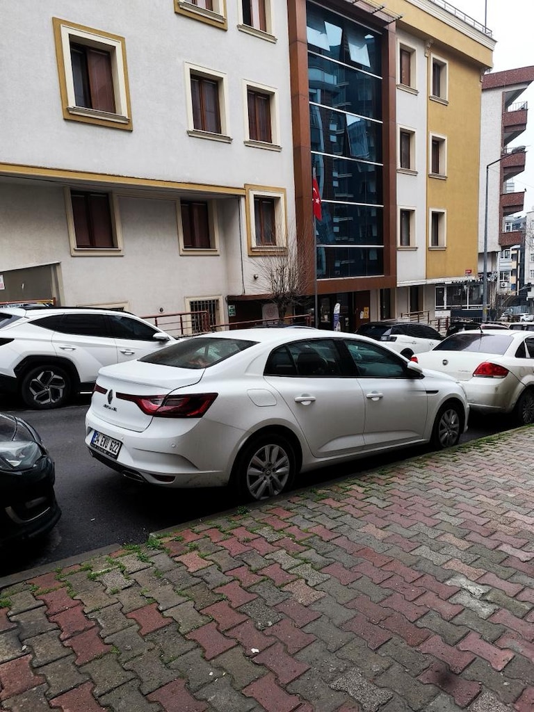Renault Megane 4 16 İnç Teneke Jant Takımı – 5x114,3 - 2