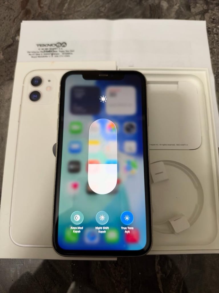iPhone 11 64GB HATASIZ FULL ORJİNAL - 2