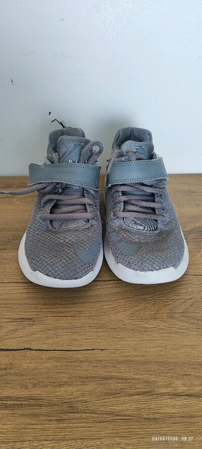 Nike spor ayakkabı
