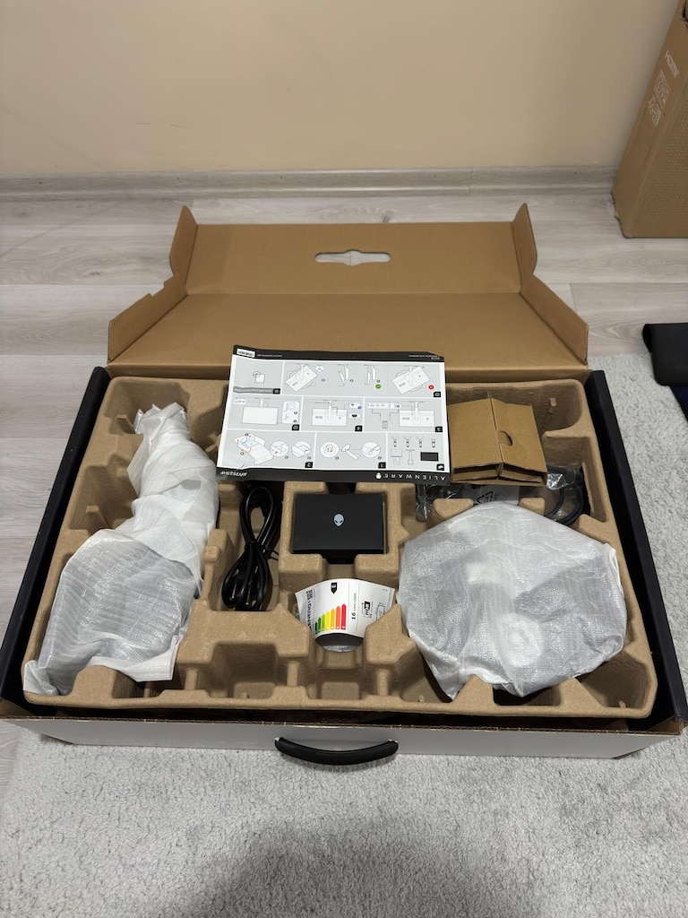Dell Alienware AW2523HF 24.5" 0.5ms Pivot IPS 360Hz Monitör - 9