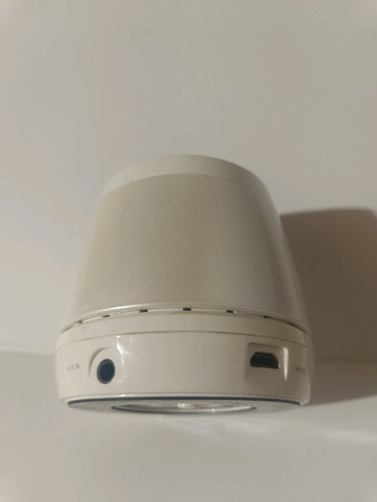 Beyaz Bluetooth Müzik Sistemi - 3