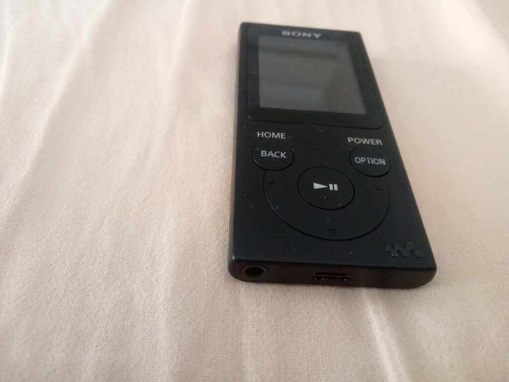 Sony NW-E394 ve MDR-J10 - 5