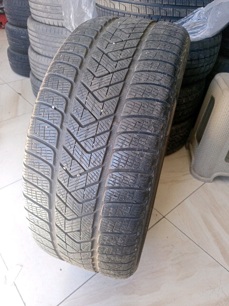 275 45 R20 Pirelli kışlık lastik 3 adet - 2