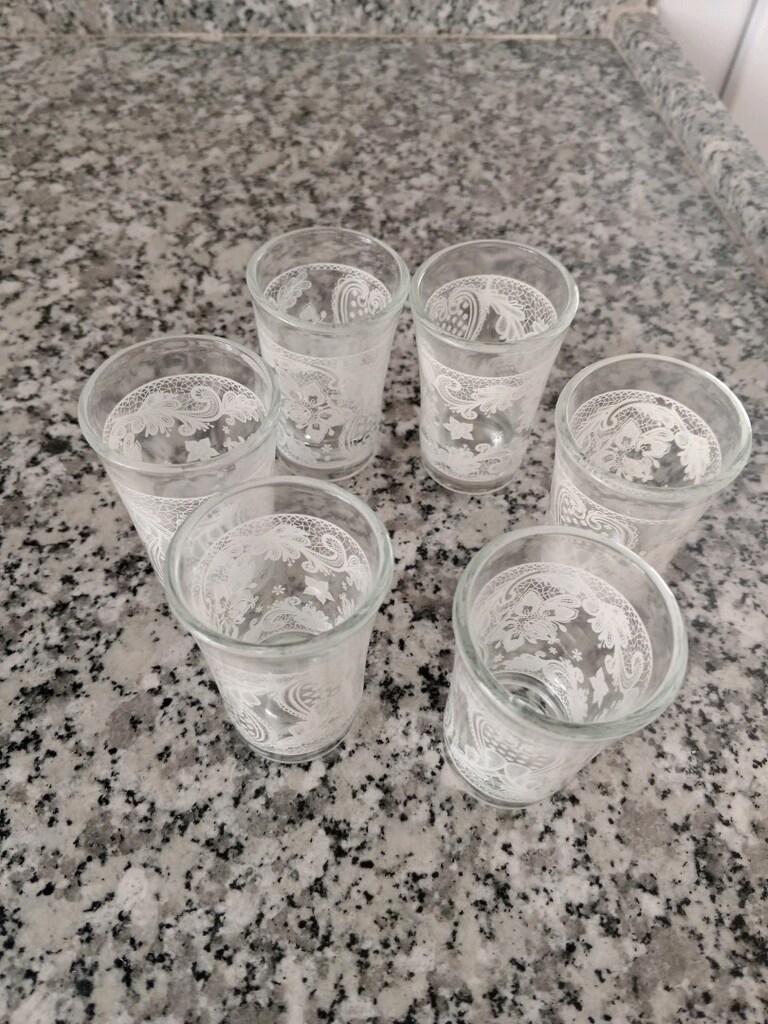 6 adet kahve yanı bardağı hiç kullanılmadı - 2
