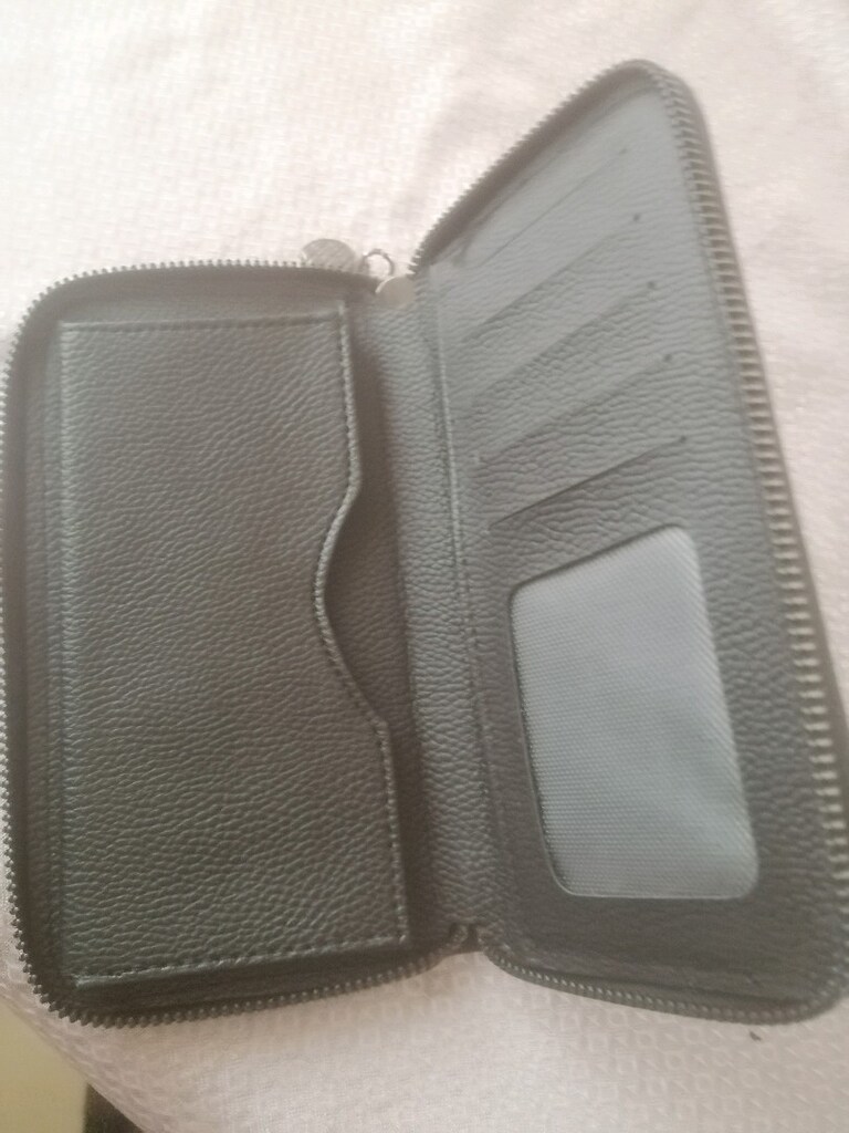 cüzdan. siyah.Armani.Taba iyi durumda.