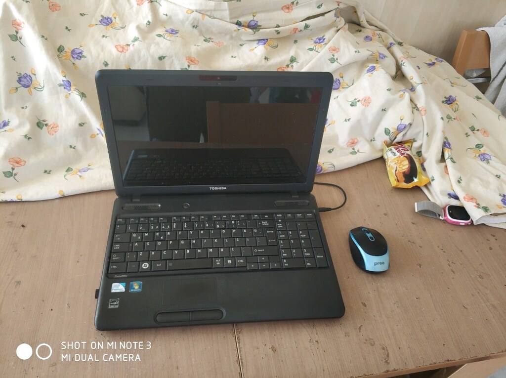 toşhiba i3 ayarında 6 GB rem var kozmetik sıfır ayarında temiz laptop - 8
