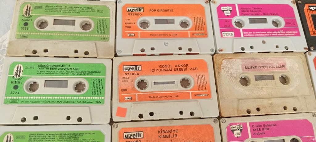 18 ADET ALMAN BASKI TÜRKÇE KASET - 4