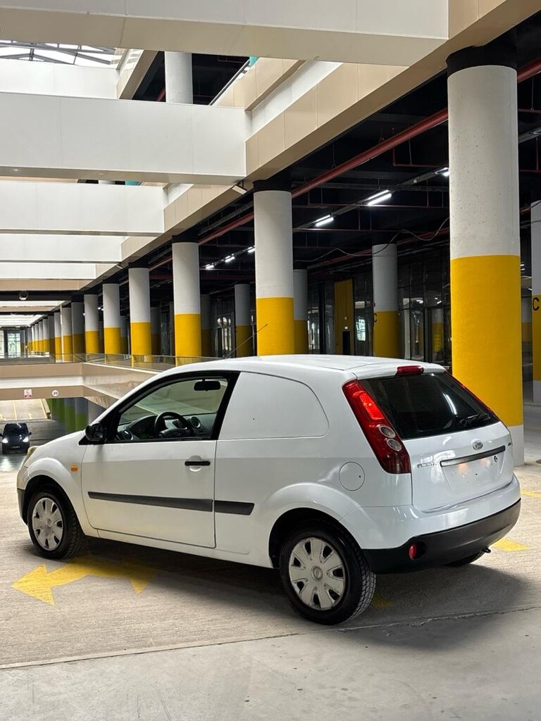 FORD FİESTA HATASIZ TERTEMİZ - 4