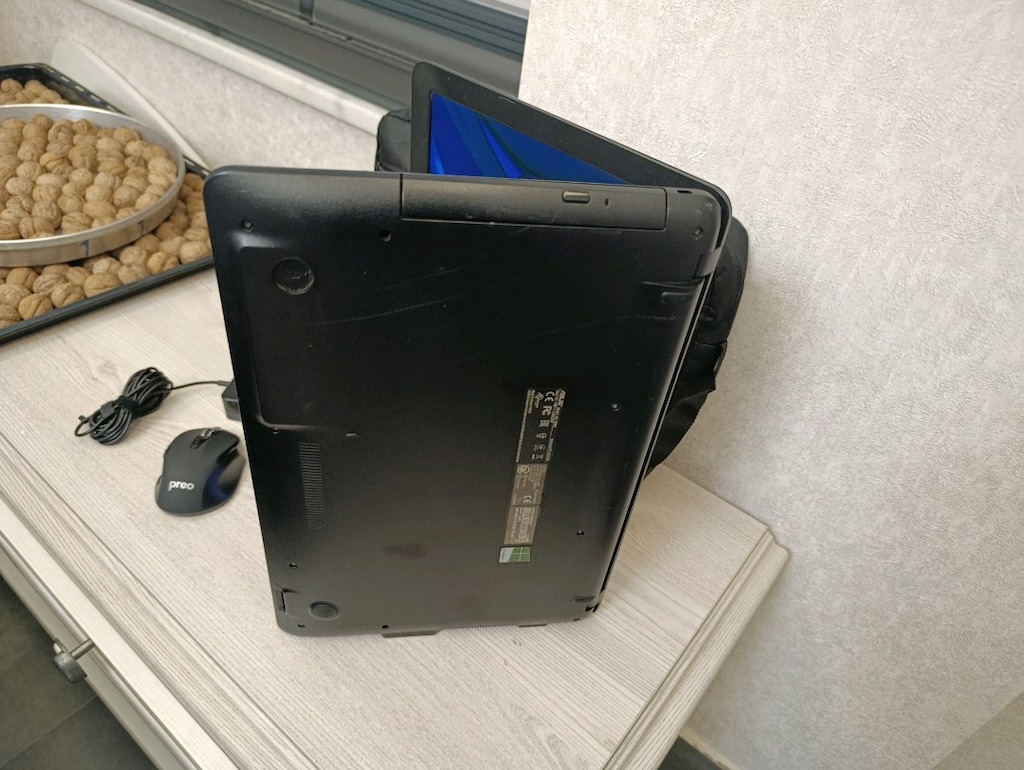 ASUS Oyuncu – i5 7. Nesil / 8GB RAM / 240GB SSD / AMD Radeon Ekran Kar - 5