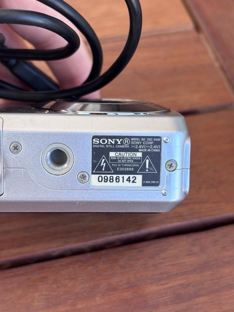 Sony Cyber-shot DSC-S500 6.0 MP Dijital Fotoğraf Makinesi (Arızalı) - 5