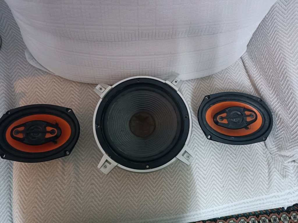 hoparlör 3 adet temiz sağlamdır - 3