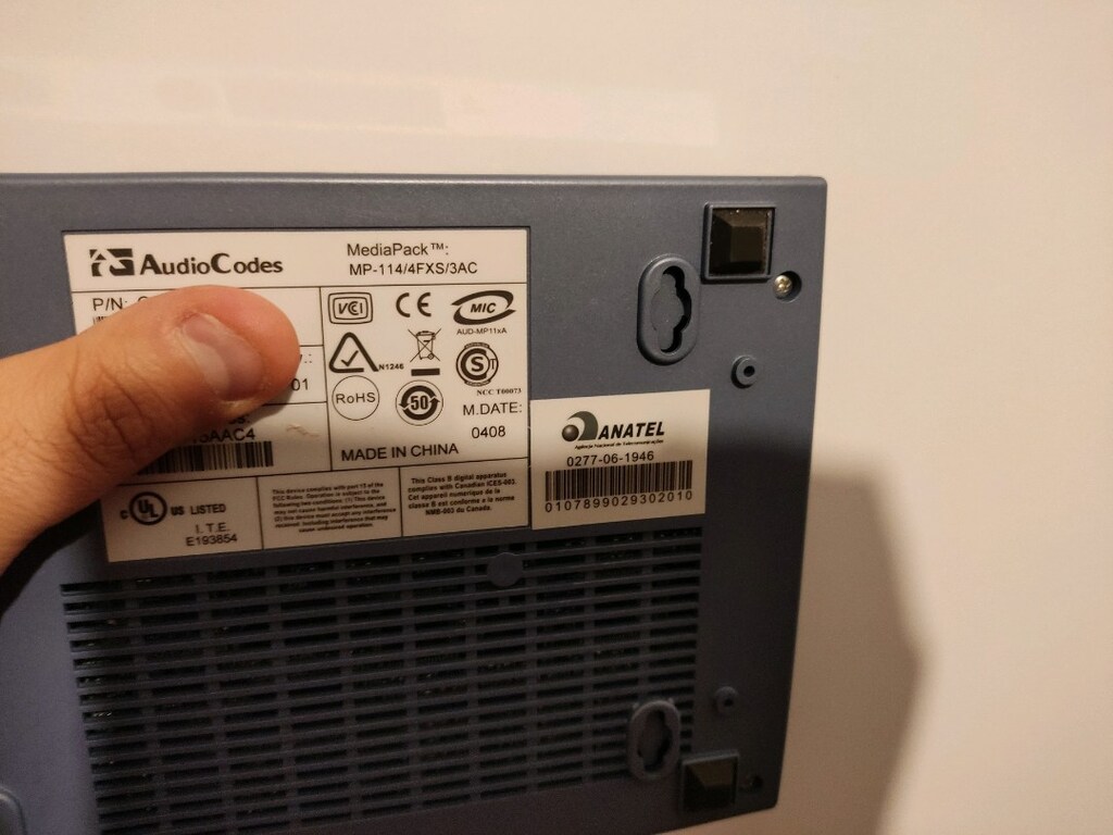 AudioCodes MP-114/4FXS/3AC VoIP Gateway MP-114 4 FXS - 3