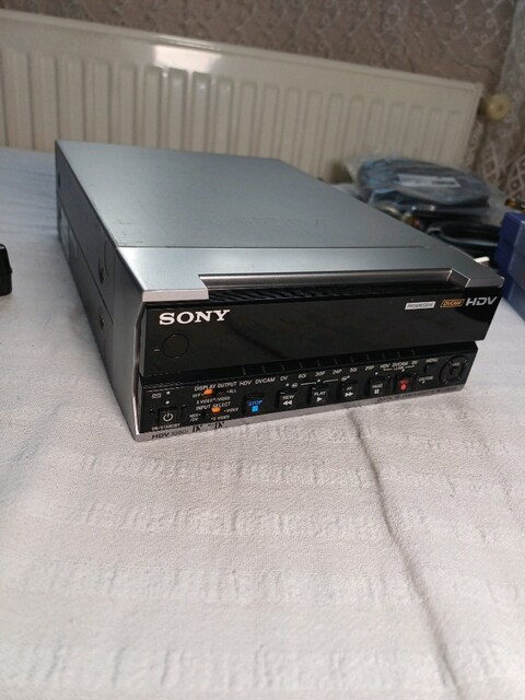 Sony HVR-M15AE Professional NTSC/PAL HDV/DVCAM/DV Kaset Oynatıcı