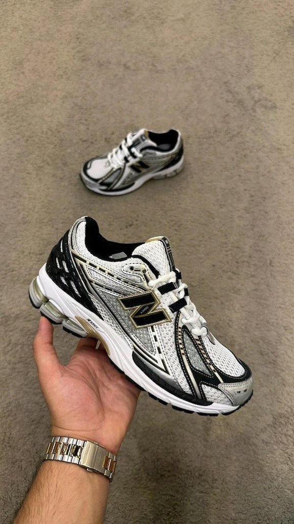New Balance 1906R