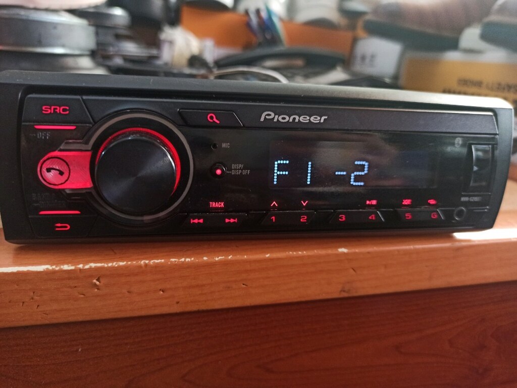 Sıfır ayarında Pioneer oto teyp USB AUX RADYO BULUTUT tek anfi çıkışli - 5