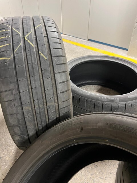 Pirelli P Zero 285/40 R22 Premium SUV Lastik Takımı