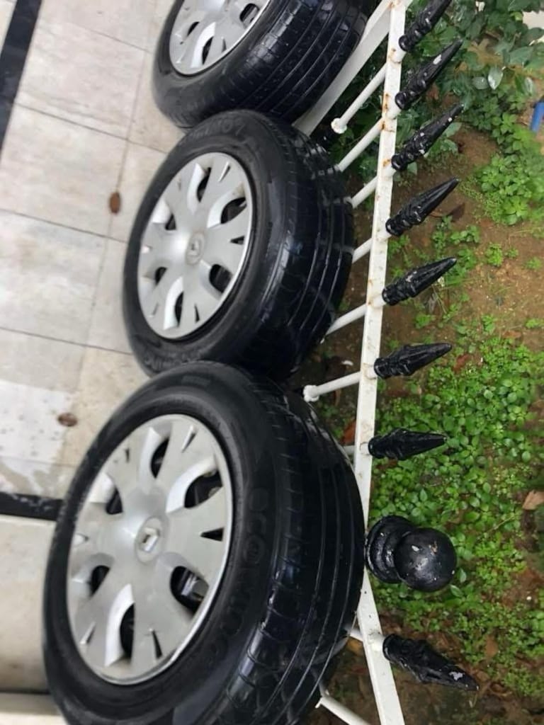 RENO FLUGANS LASTİK TAKIMI MEGAN 4.E de olur 2.KUMHO 205.65.15…2.ADET - 4