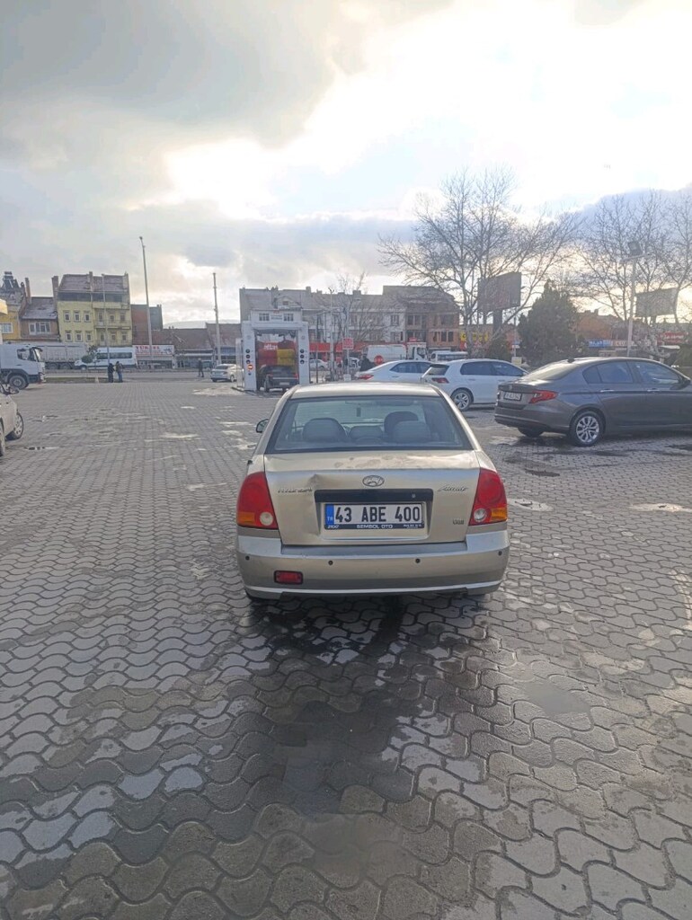 Hyundai Accent - 7